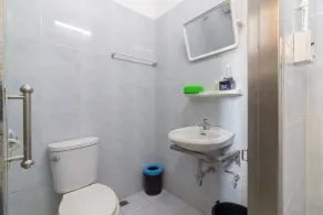 New Central Guesthouse - Bathroom