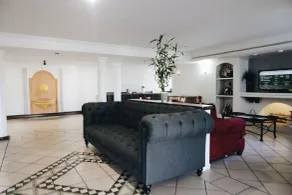 All Seasons Inn & Suites - Lobby