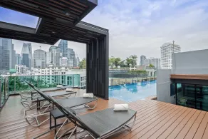 Adelphi Forty-Nine - Pool