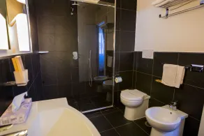 Hotel Europa Art Caserta - Bathroom