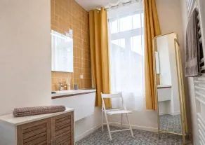Le Bohemian Chic - 4 chambres en hypercentre de Saint-Omer, idéal pour les groupes - Badeværelse