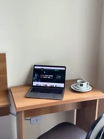 Hotel Elithi - O melhor custo benefício - Room