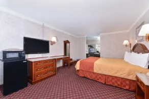 Americas Best Value Inn & Suites - Fontana - Chambre