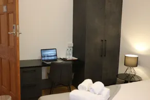 Guildford Hotel - Room