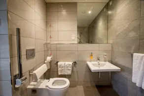 The Royal Foundation of St Katharine - Salle de bain