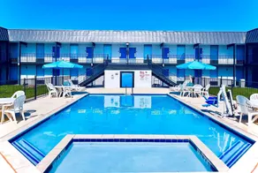 Days Inn by Wyndham Burleson Ft. Worth - Pool