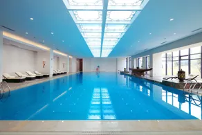 Dongguan Yingbin Hotel - Pool
