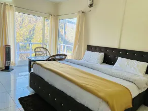 IN APPLE ESTATE KANATAL - Himalayan View Resort with Courteous Staff - Room