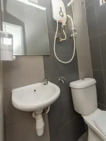 Skudai Hotel - Badeværelse