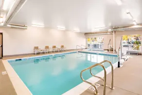 Country Inn & Suites by Radisson, Flagstaff Downtown, AZ - Piscine