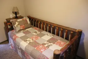 Lone Fir Resort - Zimmer