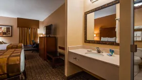 Best Western Plus Midwest Inn & Suites - Chambre