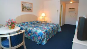 Quarterdeck Motel - Chambre