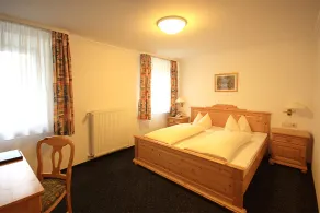 Hotel Trasen - Habitación