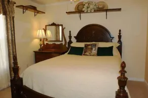 Serenity Hill bed and Breakfast - Room