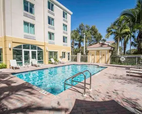 Comfort Inn & Suites Jupiter I-95 - Piscine