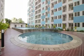 Hotel O Apartemen Grand Sentraland by Mira - Piscine