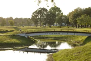 Clerbrook Golf & RV Resort - Caravan Park - Room