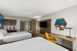 Holiday Inn Express Hotel & Suites Danbury - I-84 by IHG - Zimmer