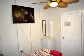 Travellers Paradise - Room
