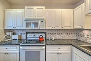 Updated Apartment Walking Distance to Venice Beach - Interiör