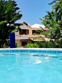 Labellaventura - Pool