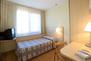 Hotel Basic - Chambre
