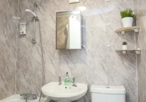 Perfect Central City Location - Parking - 4 Beds - 2 Bedrooms - Salle de bain