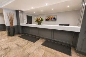 Service Plus Inns and Suites - Recepción