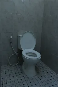 SPOT ON 93189 Rumah Berkah Syariah - Baño