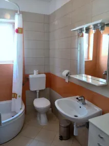Guesthouse Raffaello - Bathroom