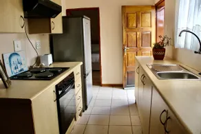 Khutsong Lodge - Private kitchen