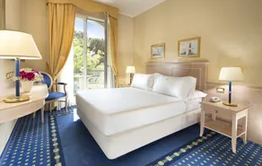 Hotel De Londres - Vue de la chambre