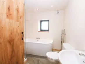 Bowland Barn - Bathroom