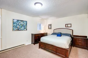 09SLL - Convenient - Inexpensive -  Sleeps 2 - Zimmer