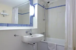 The Kiln Hotel, Wakefield West Yorkshire, Part of the AG Collection - Baño