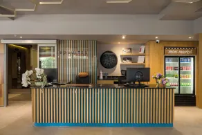 Upsuites Hotel - Réception