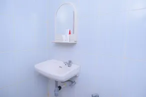 OYO 1498 Pak Har Bungalow - Bathroom