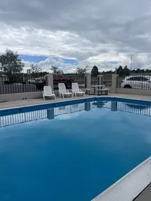 Ramada by Wyndham Flagstaff East - Pool