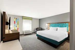 Hampton Inn & Suites Canton - Chambre