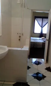 Somewhere Special Guesthouse - Bathroom