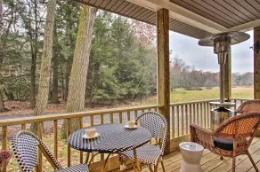 13 Mi to Camelback Ski! Creekside 'Lincoln Lodge' - Interiör