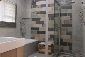 Vineyard on the Hill Guest House - Bathroom