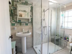 Peggotty's - Bathroom