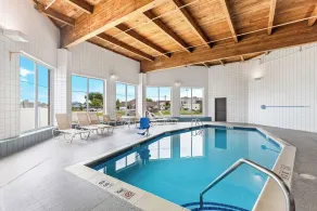 Best Western Holiday Manor - Piscina