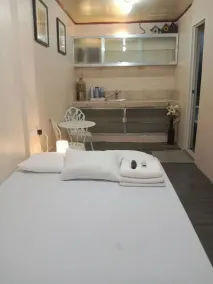 TerisitaPlace - LoveAtFirst - In-room dining