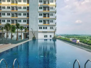 Homey and Minimalist 1BR Royal Sentul Park Apartment By Travelio - Pool