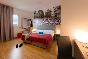 IRAIPE PAMPLONA HOSTAL - Rom