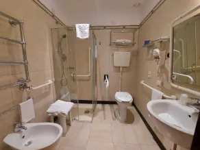  Phi Hotel Bologna - Salle de bain