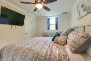 Lake Texoma Vacation Rental: 1 Mi to Boat Ramp! - Værelse